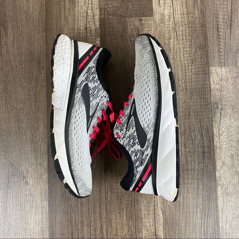 Brooks Ghost 11 Running Walking Shoes 8(B)